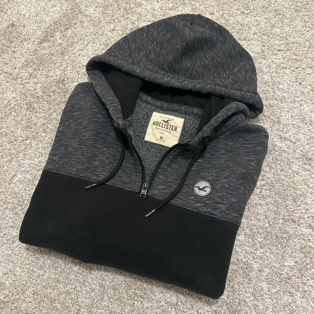 Y2K Vintage Hollister Hoodie | Black & Charcoal Colorblock | Size XL